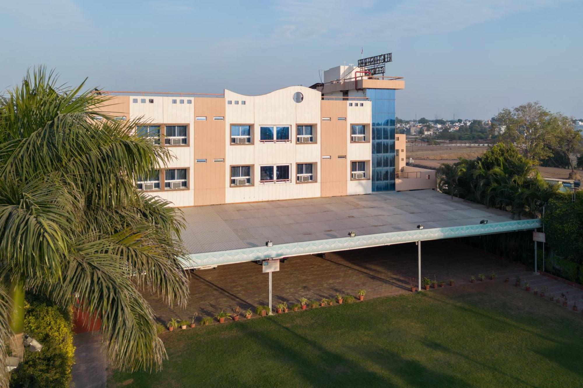 Ruchishree Garden Otel Ujjain Dış mekan fotoğraf